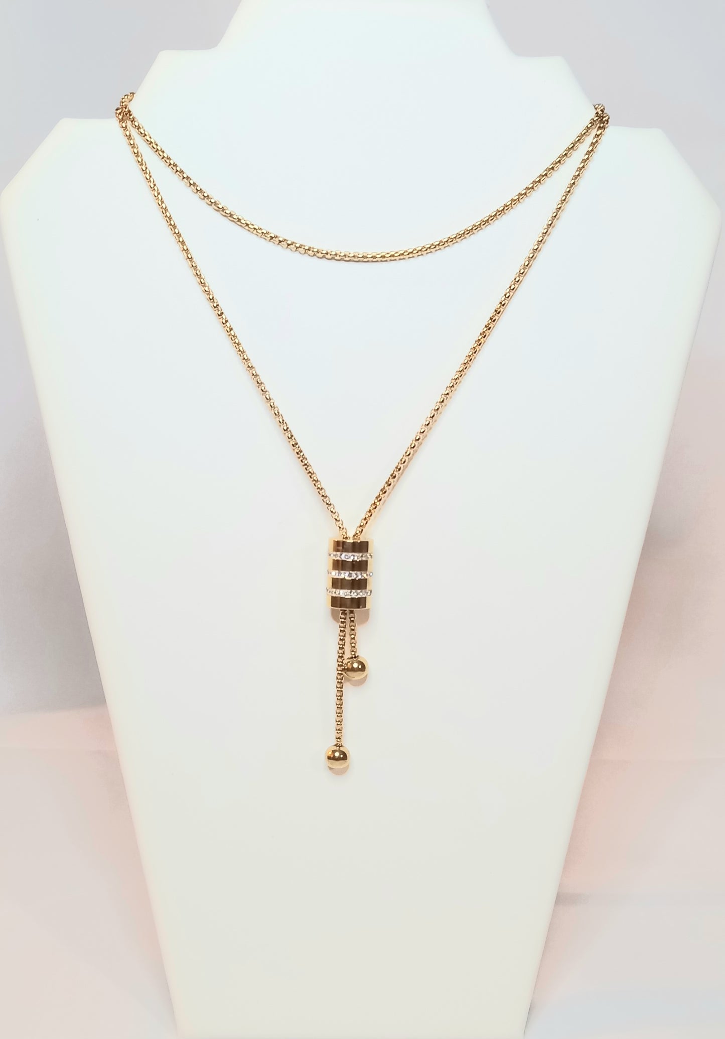 Neith gold necklace