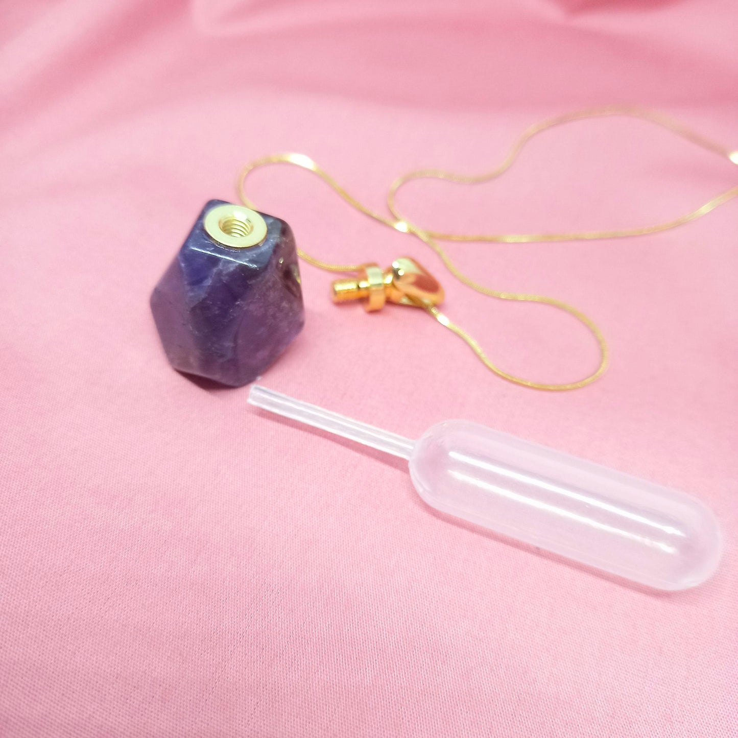 VIOLE PENDANT IN NATURAL AMETHYST STONES + STAINLESS STEEL NECKLACE